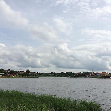 Green Plateau Lodge Banlung Экстерьер фото