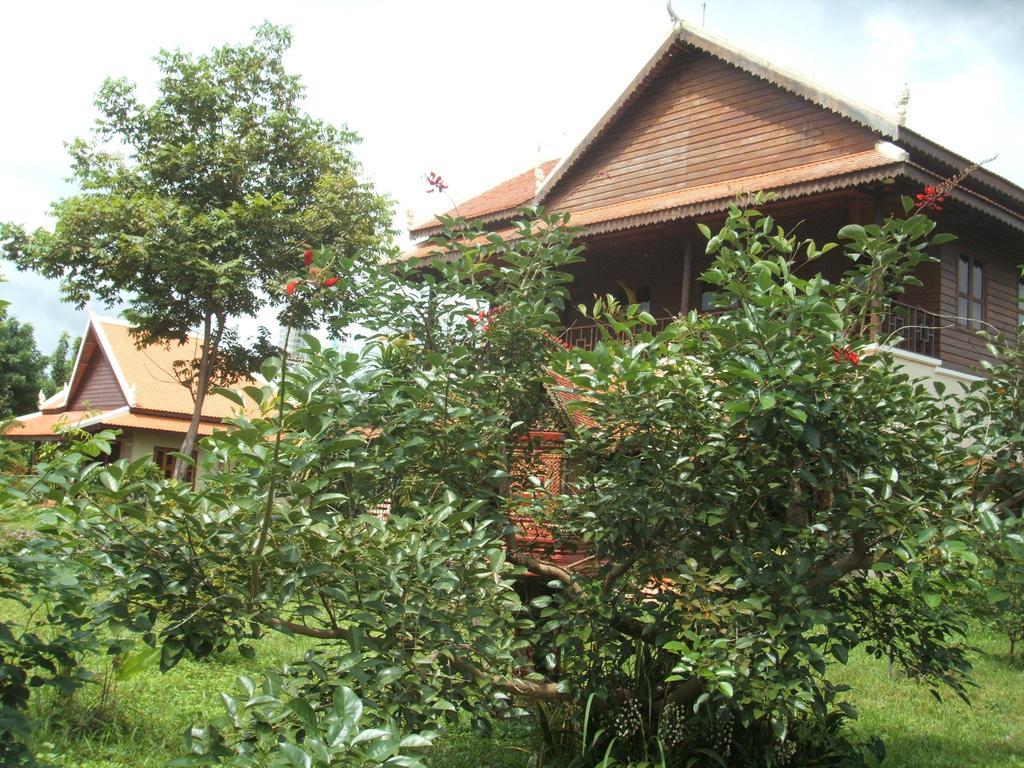 Green Plateau Lodge Banlung Экстерьер фото