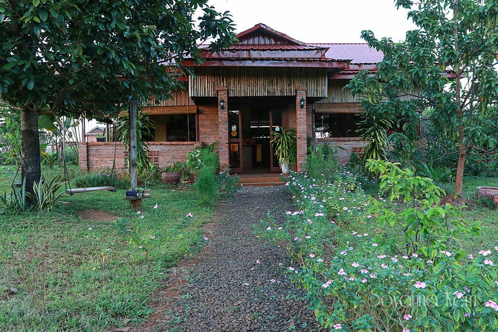 Green Plateau Lodge Banlung Экстерьер фото