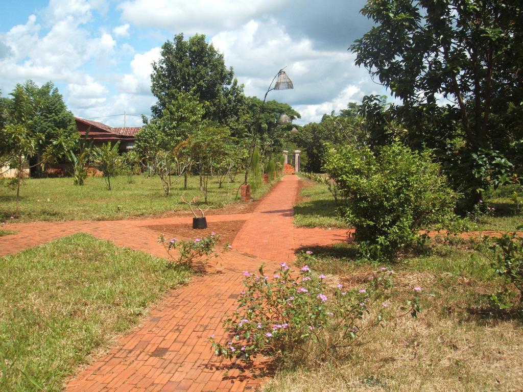 Green Plateau Lodge Banlung Экстерьер фото